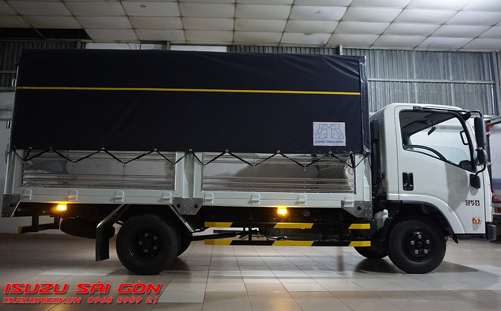 Xe tải Isuzu QKR 270 Tải 2T4 2T8 5