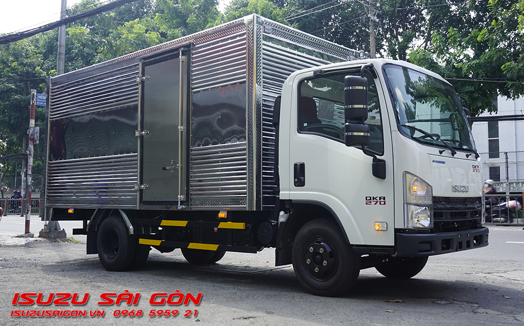 Xe tải Isuzu QKR 270 Tải 2T4 2T8 1